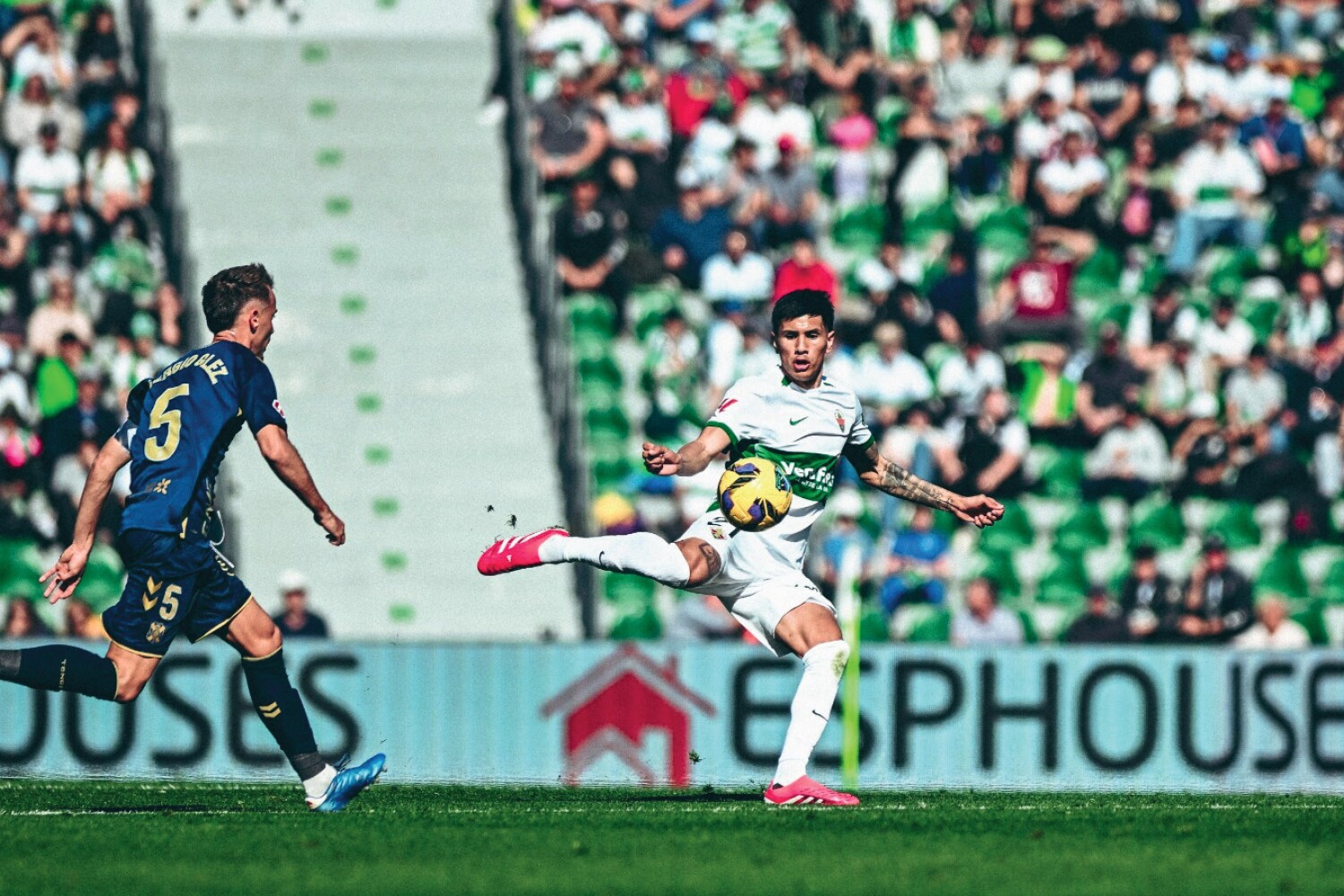ESPHOUSES oficjalnym sponsorem Elche C.F.